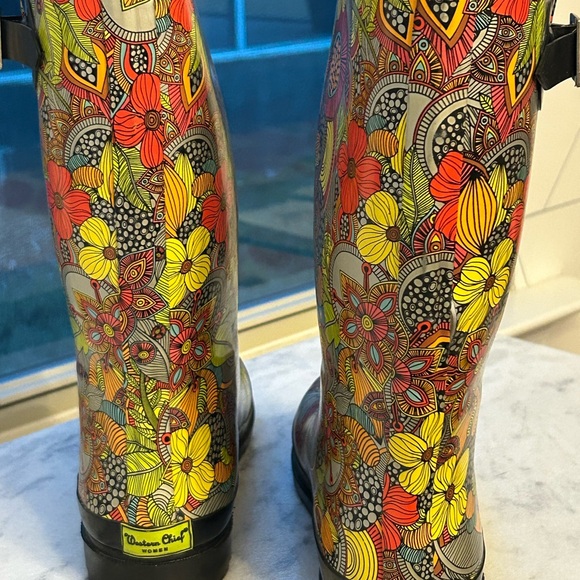 Women’s Western Chief Women’s Illustrative Style Rain Boot, Size 10 - Picture 7 of 9